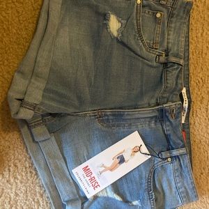 Mid rise shorts brand new